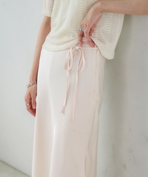Bab(バブ)の「【S・Mサイズ展開】裾シアーサテンナロースカート(スカート・レディース・アイボリー/ブラック/モカ・S/M)」の9枚目の写真