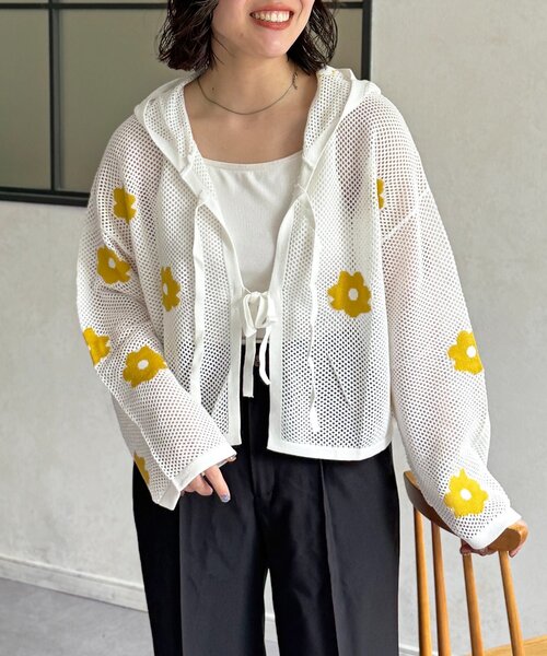 CPCM(シーピーシーエム)の「メッシュ花柄ジャガードパーカー(ニット/セーター・レディース・アイボリー/ブラック/ブラウン・FREE)」の5枚目の写真