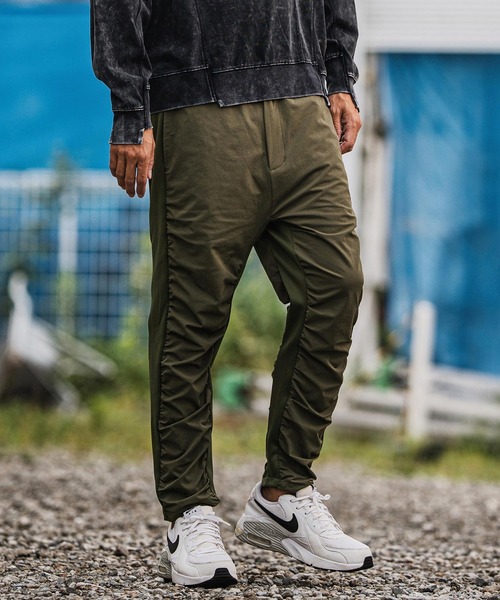 CAMBIO(カンビオ)の「mp13940-シャーリングライン切替パンツ(その他パンツ・メンズ・ブラック/ネイビー/カーキ・M/L/XL)」の2枚目の写真