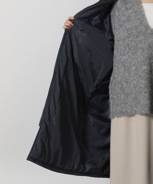 LAKOLE（ラコレ）の「中綿ラグランロングコート / 496682（ブルゾン・レディース・グレー/アイボリー/ネイビー・FREE）」の4枚目の写真