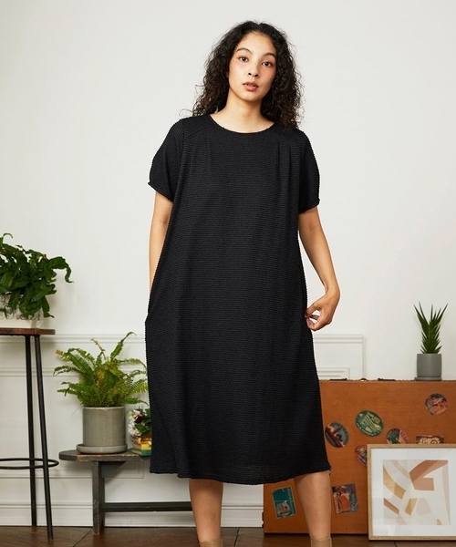 Jocomomola(ホコモモラ)の「Granos de arroz ジャカードフレアワンピース(ワンピース・レディース・マスタード/ブラック・40)」の2枚目の写真