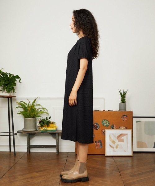 Jocomomola(ホコモモラ)の「Granos de arroz ジャカードフレアワンピース(ワンピース・レディース・マスタード/ブラック・40)」の3枚目の写真