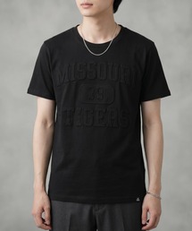 【T13】【Gameday Social/ゲームデイ ソーシャル】College Lines Embossed Tee G-OKST