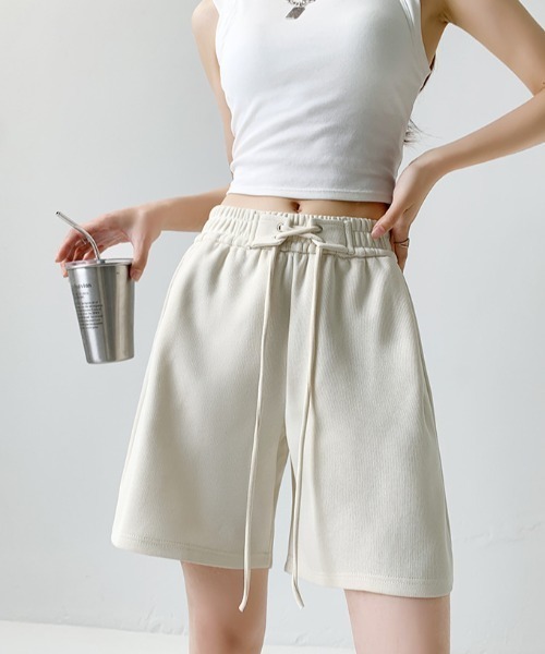 REBALANCE(リバランス)の「レディースハーフパンツ(その他パンツ・レディース・C/A/B・LARGE/MEDIUM/SMALL)」の1枚目の写真