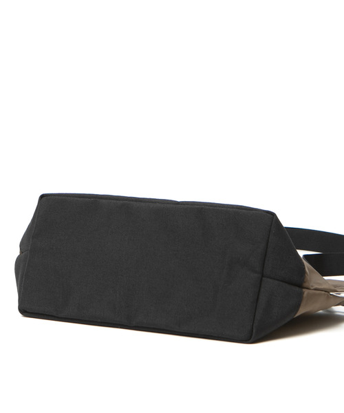 Drifter（ドリフター）の「WIDE TOTE／ワイドトート（ショルダーバッグ・レディース・ブラック×ブラック/ベージュ×ブラック/レオパード/ブラウン/ゼブラ/ドット・FREE）」の9枚目の写真
