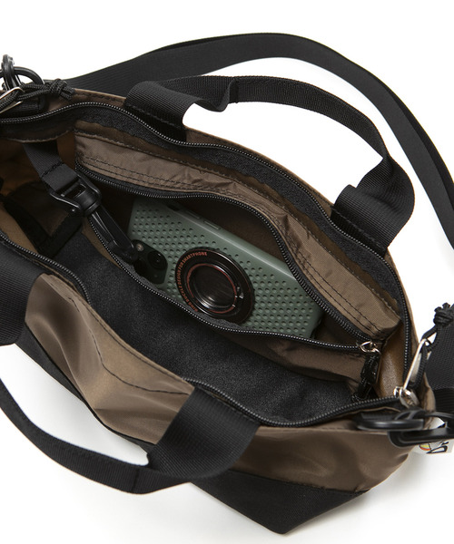 Drifter（ドリフター）の「WIDE TOTE／ワイドトート（ショルダーバッグ・レディース・ブラック×ブラック/ベージュ×ブラック/レオパード/ブラウン/ゼブラ/ドット・FREE）」の11枚目の写真