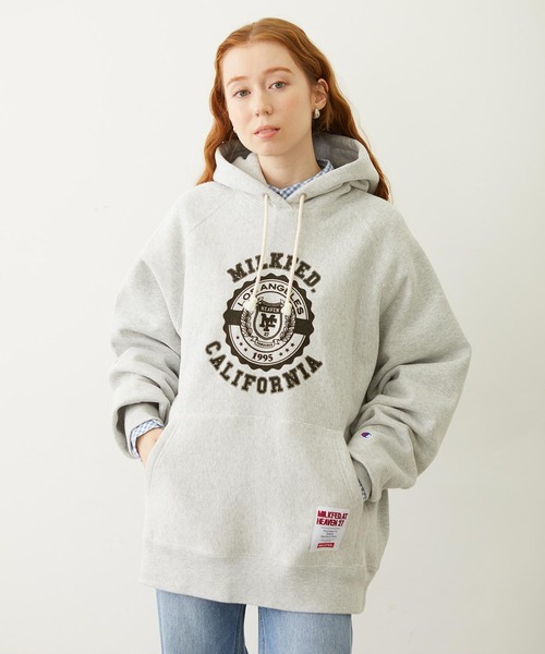 Champion（チャンピオン）の「MILKFED. × CHAMPION COLLEGE LOGO SWEAT