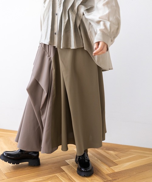 OSMOSIS（オズモーシス）の「バイカラー切替タックスカート（スカート・レディース・ネイビー/ブラック/グレイッシュベージュ・ONE SIZE）」の20枚目の写真