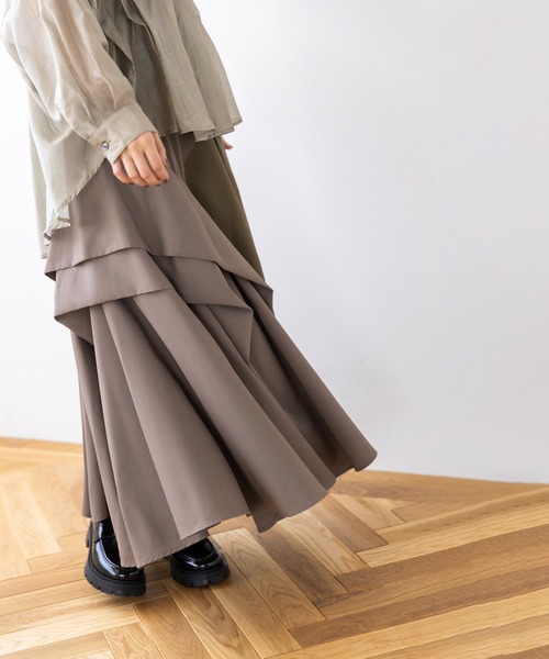 OSMOSIS（オズモーシス）の「バイカラー切替タックスカート（スカート・レディース・ネイビー/ブラック/グレイッシュベージュ・ONE SIZE）」の21枚目の写真