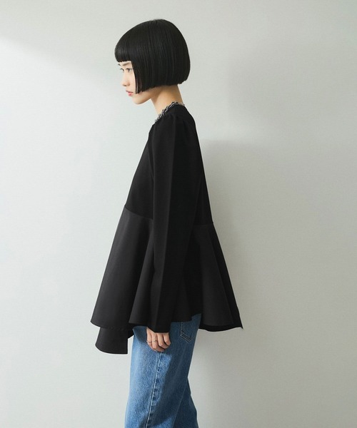 ADAM ET ROPE'（アダムエロペ）の「【WEB限定】フリルペプラムロングスリーブカットソー（Tシャツ/カットソー・レディース・ホワイト/ブラック・FREE）」の14枚目の写真