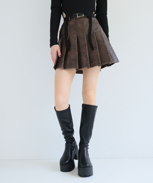 VIVIAN(ヴィヴィアン)の「厚底プラットフォームチャンキーヒールストレッチロングブーツ ZOZOTOWN+オフィシャルサイト限定商品(ブーツ・レディース・ブラック/ブラック系その他3・LL/L/M/S)」の11枚目の写真