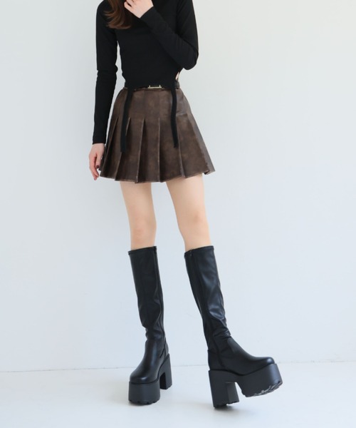 VIVIAN(ヴィヴィアン)の「厚底プラットフォームチャンキーヒールストレッチロングブーツ ZOZOTOWN+オフィシャルサイト限定商品(ブーツ・レディース・ブラック/ブラック系その他3・LL/L/M/S)」の12枚目の写真