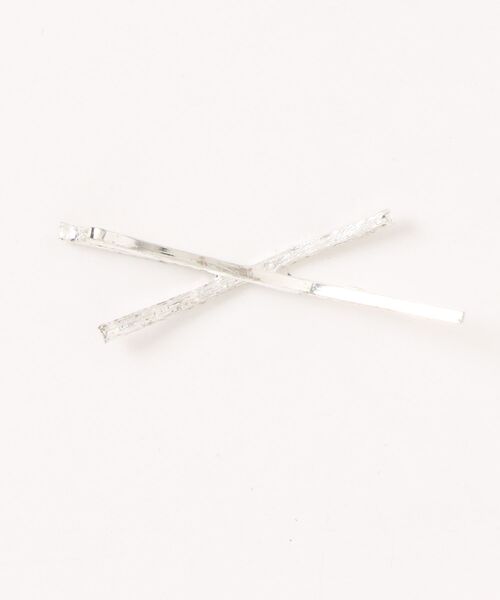 bibmilk（ビブミルク）の「DECORATE HEAD RHINESTONE CROSS PIN 5.5cm（ヘアピン・キッズ・シルバー・ONE SIZE）」の2枚目の写真