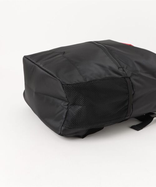 HUNTER(ハンター)の「【HUNTER】ハンター ORIGINAL ESSENTIAL LARGE TOPCLIP BACPACK バックパック(バックパック/リュック・レディース・ブラック/ネイビー/レッド/オリーブ・FREE)」の6枚目の写真