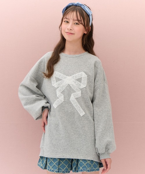 レースアップリケゆるシルエット裏起毛トレーナー（スウェット