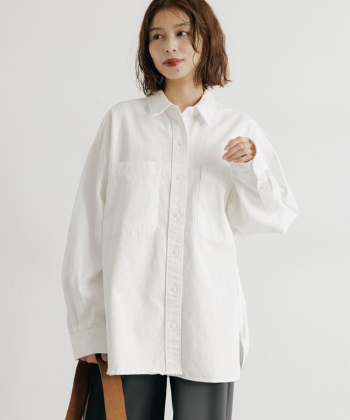 studio CLIP(スタディオクリップ)の「【選べる着丈】デニムシャツ《CLIP denim》(シャツ/ブラウス・レディース・オフホワイト/ブラック/インディゴブルー/ブルー・BIG(L)/REGULAR)」の7枚目の写真