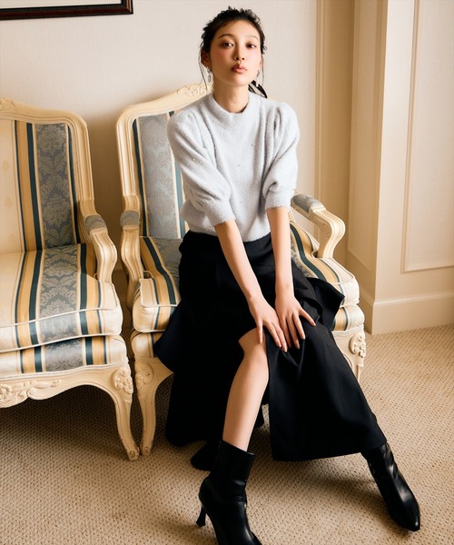 AND COUTURE(アンドクチュール)の「ラメフェザー5分袖ビジュー付きプルオーバー(ニット/セーター・レディース・ライトグレー/ブラック/オフホワイト/ベージュ・FREE)」の19枚目の写真