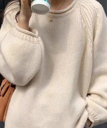 ゆるふわクルーネックニット