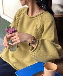 ゆるふわクルーネックニット