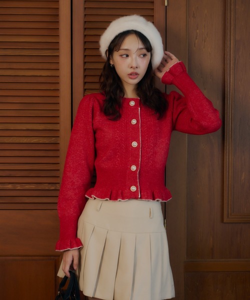 Lallana(ララーナ)の「Frill Knit Cardigan / フリルニットカーディガン(カーディガン/ボレロ・レディース・アイボリー/レッド・FREE)」の6枚目の写真