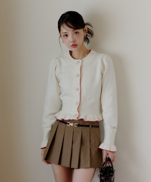 Lallana(ララーナ)の「Frill Knit Cardigan / フリルニットカーディガン(カーディガン/ボレロ・レディース・アイボリー/レッド・FREE)」の20枚目の写真