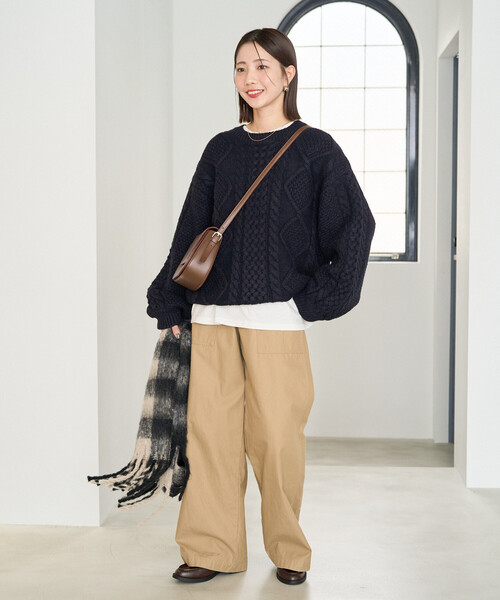 FREAK'S STORE(フリークスストア)の「限定展開 ビックシルエット ケーブルニット プルオーバー(ニット/セーター・レディース・レッド/杢グレー/ナチュラル/ネイビー/ベージュ・フリ-)」の19枚目の写真