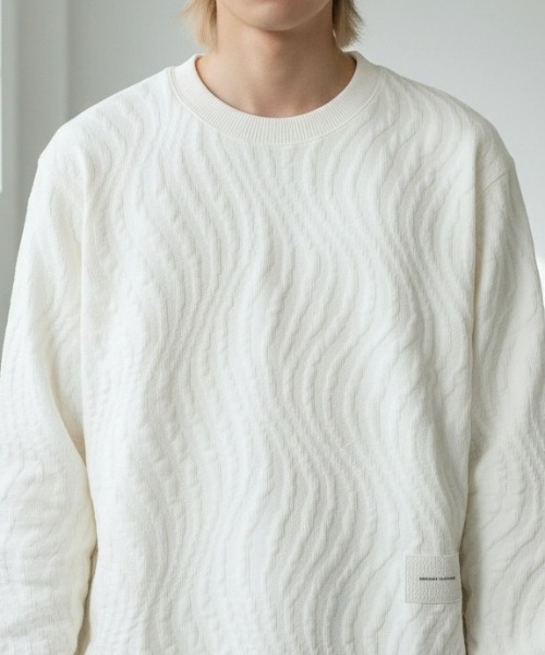 BENUSTA(ベヌスタ)の「A'GEM/9 × .kom 『BENUSTA /ベヌスタ』WAVE JACQUARD CREWNECK SWEAT/ウェーブジャカード クルーネックスウェット(ニット/セーター・メンズ・アイボリー/ブラック・L/XL)」の4枚目の写真