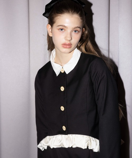 idem（イデム）の「blooming frill jacket / フリルデザインジャケット【セットアップ着用可能】（ノーカラージャケット・レディース・ベージュ/ブラック・FREE）」の6枚目の写真