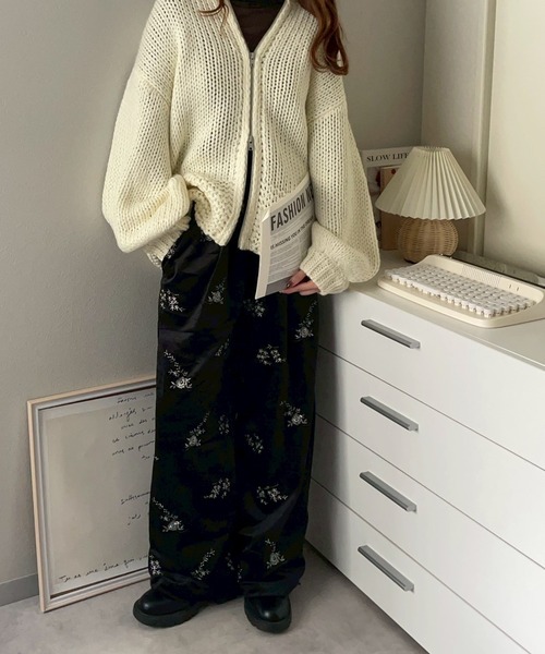 merrylatte（メリーラテ）の「フラワー刺繍ベロアワイドパンツ【NOUA】（その他パンツ・レディース・ブラック・FREE）」の11枚目の写真