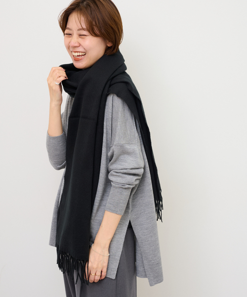 JOURNAL STANDARD relume（ジャーナルスタンダード　レリューム）の「アクリル無地ストール（マフラー・レディース・ベージュ/ブラック/ブラウン・FREE）」の4枚目の写真