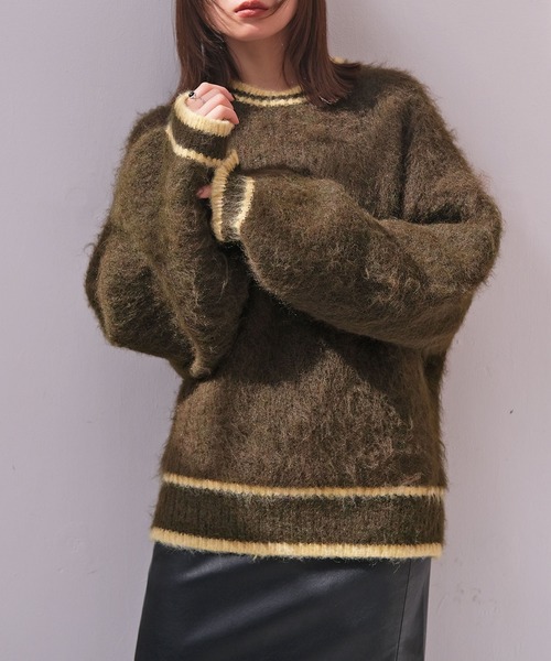 AKTE(アクテ)の「オーバードルマンニットプルオーバー(ニット/セーター・レディース・カーキ系/レオパード・FREE)」の3枚目の写真