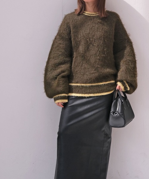 AKTE(アクテ)の「オーバードルマンニットプルオーバー(ニット/セーター・レディース・カーキ系/レオパード・FREE)」の4枚目の写真