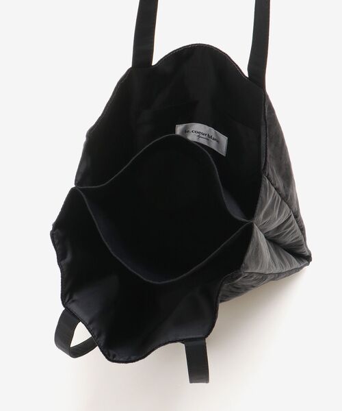 le.coeur blanc（ルクールブラン）の「ベロア3ポケットトートバッグ（トートバッグ・レディース・グレイッシュベージュ/ブラック・FREE）」の16枚目の写真