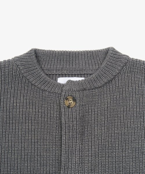 TOFFEE(トフィー)の「オーバーサイズラウンドネックニットカーディガン(グレー)(カーディガン/ボレロ・メンズ・その他・MEDIUM/LARGE/X-LARGE)」の3枚目の写真