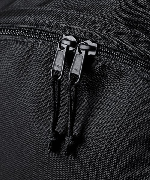 MUSINSA STANDARD（ムシンサスタンダード）の「コーデュロイビッグサイズバックパック[ブラック]（バックパック/リュック・レディース・その他・FREE）」の4枚目の写真