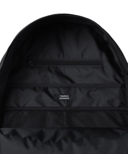 MUSINSA STANDARD（ムシンサスタンダード）の「コーデュロイビッグサイズバックパック[ブラック]（バックパック/リュック・レディース・その他・FREE）」の7枚目の写真