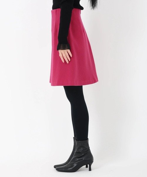 STRAWBERRY-FIELDS（ストロベリーフィールズ）の「ラムウールメルトン_ウールミニスカート（スカート・レディース・レッド系その他/ブラック/オフホワイト・2）」の5枚目の写真