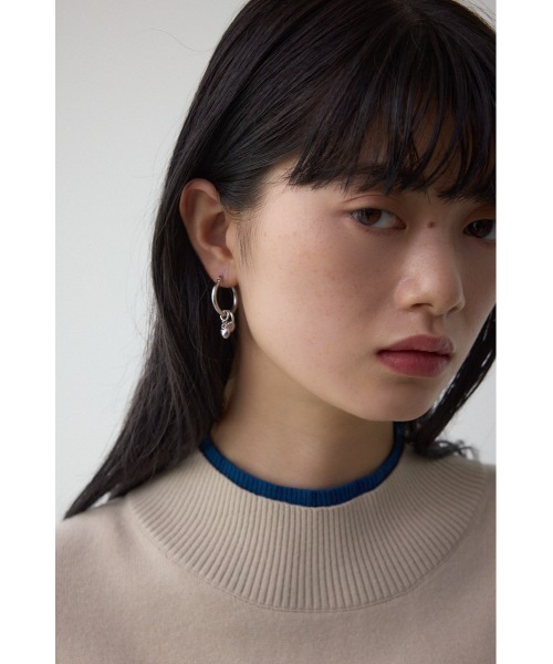 AZUL by moussy(アズールバイマウジー)の「マルチモチーフミニフープピアス(ピアス(両耳用)・レディース・シルバー/ゴールド系その他・FREE)」の3枚目の写真