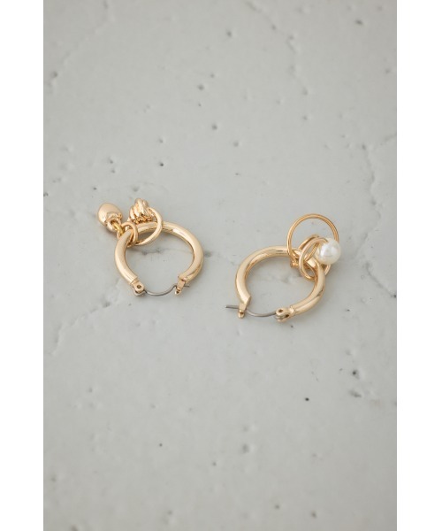 AZUL by moussy(アズールバイマウジー)の「マルチモチーフミニフープピアス(ピアス(両耳用)・レディース・シルバー/ゴールド系その他・FREE)」の13枚目の写真