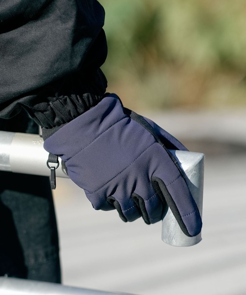 Champion（チャンピオン）の「【CHAMPION/チャンピオン】中綿グローブ（手袋・メンズ・ネイビー/ブラック・FREE）」の9枚目の写真