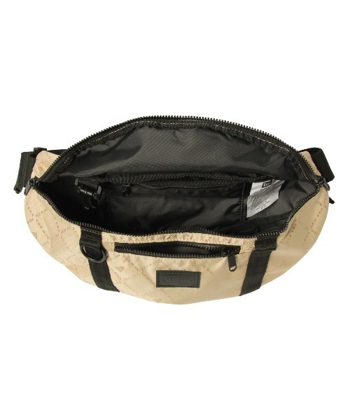 NEW ERA（ニューエラ）の「ニューエラ NEW ERA WAIST BAG JAQ SAND（ショルダーバッグ・メンズ・その他・ONE SIZE）」の4枚目の写真