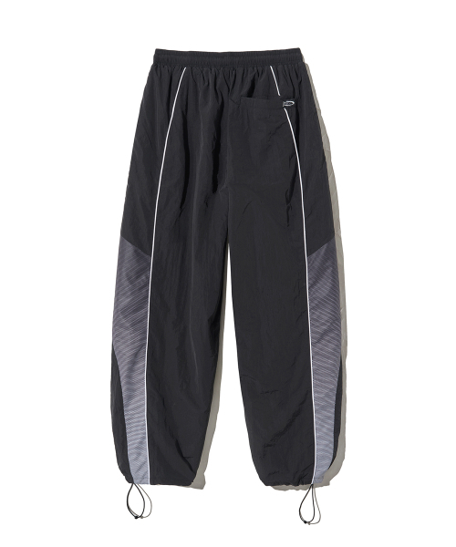PHYPS MOTORCYCLE(フィップスモーターサイクル)の「Speed Track Solid nylon Pants Black(スウェットパンツ・レディース・その他・X-LARGE/SMALL/MEDIUM/LARGE)」の2枚目の写真