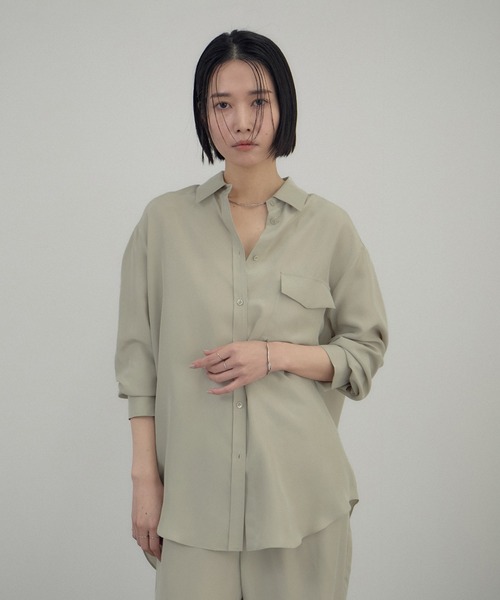 SALON adam et rope'（サロン アダム エ ロペ）の「[26SS]GENTLE SILK シャツ / セットアップ対応・洗える（シャツ/ブラウス・レディース・ベージュ系その他/ブラック・FREE）」の13枚目の写真