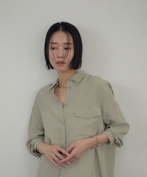 SALON adam et rope'（サロン アダム エ ロペ）の「[26SS]GENTLE SILK シャツ / セットアップ対応・洗える（シャツ/ブラウス・レディース・ベージュ系その他/ブラック・FREE）」の14枚目の写真