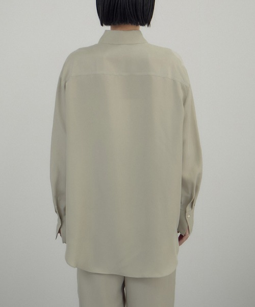 SALON adam et rope'（サロン アダム エ ロペ）の「[26SS]GENTLE SILK シャツ / セットアップ対応・洗える（シャツ/ブラウス・レディース・ベージュ系その他/ブラック・FREE）」の19枚目の写真