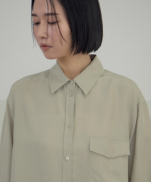 SALON adam et rope'（サロン アダム エ ロペ）の「[26SS]GENTLE SILK シャツ / セットアップ対応・洗える（シャツ/ブラウス・レディース・ベージュ系その他/ブラック・FREE）」の20枚目の写真