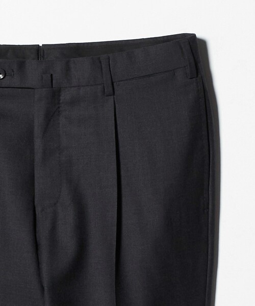 UNITED ARROWS（ユナイテッドアローズ）の「サージ クリース テーパード １プリーツ スラックス（スラックス・メンズ・ダークグレー/グレー系・50/48/46/44/52）」の4枚目の写真