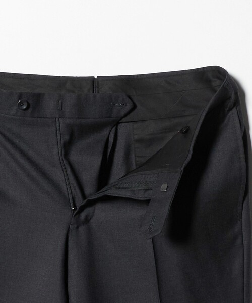 UNITED ARROWS（ユナイテッドアローズ）の「サージ クリース テーパード １プリーツ スラックス（スラックス・メンズ・ダークグレー/グレー系・50/48/46/44/52）」の7枚目の写真