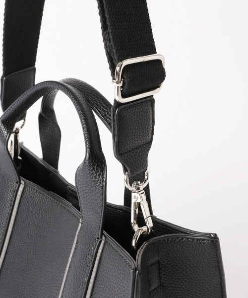 BAYFLOW（ベイフロー）の「[カードケース付き]パッチロゴコンビBOXトート（ハンドバッグ・レディース・ブラック/グレイッシュベージュ・FREE）」の14枚目の写真