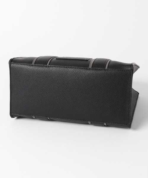 BAYFLOW（ベイフロー）の「[カードケース付き]パッチロゴコンビBOXトート（ハンドバッグ・レディース・ブラック/グレイッシュベージュ・FREE）」の16枚目の写真